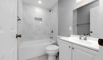 279 Kinsman Ct, Delhi, OH 45238
