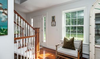 20 Babbidge Rd, Falmouth, ME 04105