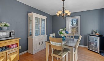 1612 W Glenville Rd, Amsterdam, NY 12010