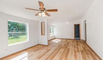 2065 S Meridian Rd, Midland, MI 48626