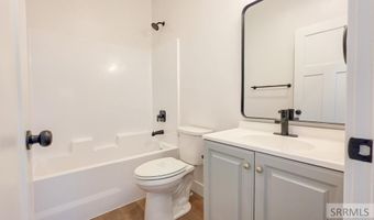 359 Challis Ave, Arco, ID 83213