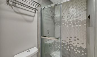 6170 HOWELLS Rd, Alexandria, VA 22310