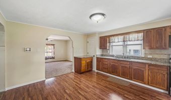 107 Vine St, Ashley, OH 43003