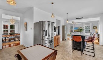 40 Hillview Dr, Bangor, ME 04401