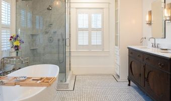 2010 Marye St, Alexandria, LA 71301