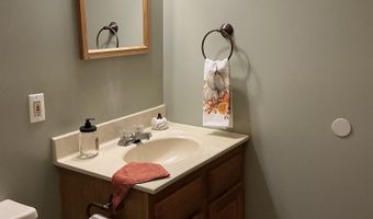 17 Prospect Mountain Rd, Alton, NH 03809