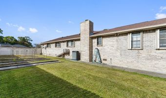 600 Vine Cir, Bay St. Louis, MS 39520