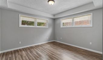 1821 Myersville Rd, Akron, OH 44312