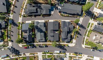 3055 NW Tharp Ave, Bend, OR 97703