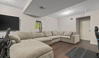 5010 FINSBURY Rd, Baltimore, MD 21237