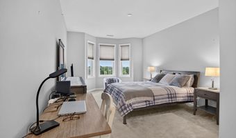 1 Francis Dr 405, Andover, MA 01810