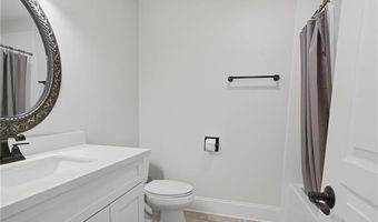 402 AVENUE A, Belle Chasse, LA 70037