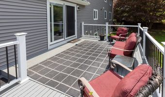 49 Kelseytown Rd, Clinton, CT 06413