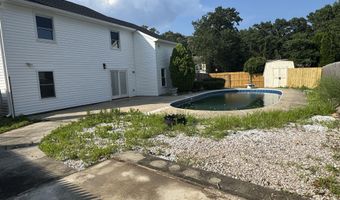 1 Maplewood Ct, Barnegat, NJ 08005