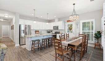 72 13th St, Apalachicola, FL 32320