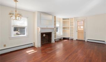292 Boulevard, Middletown, RI 02842