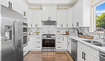 185 W Palm Dr, Arcadia, CA 91007