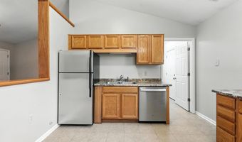 806 Deer Ridge Xing, Auburn, IN 46706