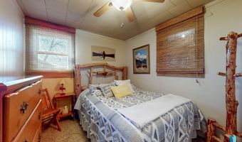 10 S Oakwood Shoreline Dr, Bruce, SD 57220