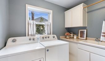 6295 SW TILLAMOOK Pl, Beaverton, OR 97007