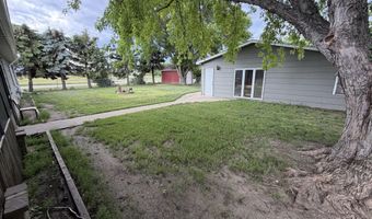 401 4th St, Bath, SD 57427