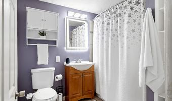 757 N Hanover St, Auburn, KS 66402