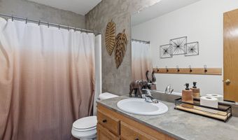 14300 NE AXFORD Rd, Battle Ground, WA 98604