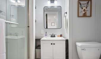 78 Ledgelawn Ave, Bar Harbor, ME 04609