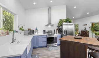 4919 G Loop Rd, Bow, WA 98232