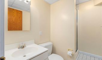 10 Abbott Valley View Dr, Cumberland, RI 02864