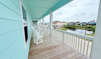 195 Paradise Dr, Aransas Pass, TX 78336