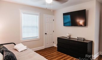 2230 Markham Ct, Charlotte, NC 28205