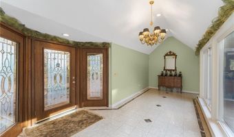 12 Georgiana Dr, Cumberland, RI 02864