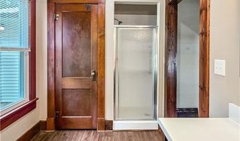 213 W 2nd St, Alma, MO 64001