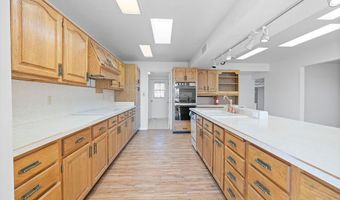 881 S La Mesa Dr, Benson, AZ 85602