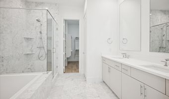 4066 Oak Cir, Addison, TX 75001