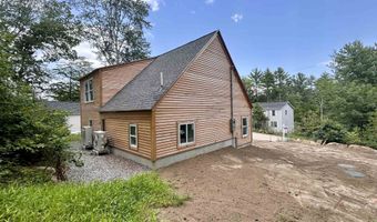 92 Long Shores Dr, Barrington, NH 03825