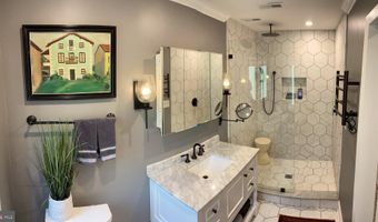 4402 RESERVOIR Rd NW, Washington, DC 20007