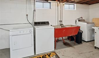 2239 Springfield Center Rd, Akron, OH 44312