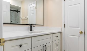 990 Wittshire Ln, Anderson Twp., OH 45255