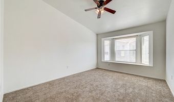 4040 Castle Cove Dr 4040, Las Vegas, NV 89108