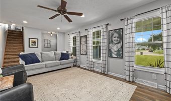 435 Berry Ridge Dr, Amherst, OH 44001