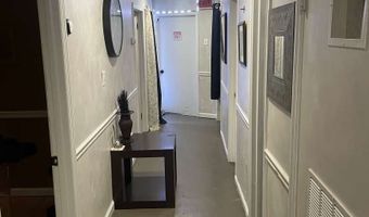 957 M L King Jr Dr NW, Atlanta, GA 30314