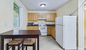 40 Meadow Dr, Bar Harbor, ME 04609