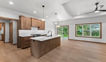 413 CARRIE LYNN Ave, Algoma, WI 54201