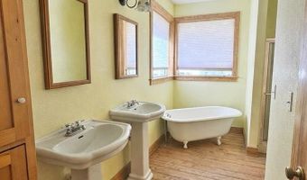 3 Trail Dr, Alpine, TX 79830