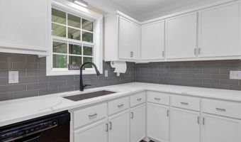 130 Childmark Dr, Albertville, AL 35950
