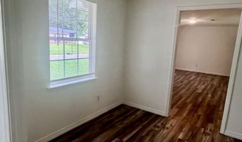 104 Olympic Cir, Ocean Springs, MS 39564