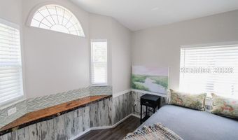 14 Mickey D Ln, Beaufort, SC 29907