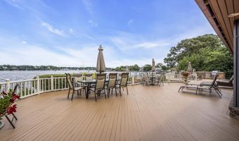 99 Holly Ln, Bayville, NJ 08721